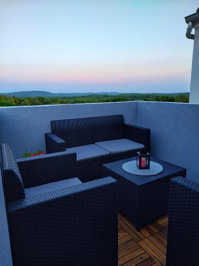 Apartment Matteo Bale Bagian luar foto