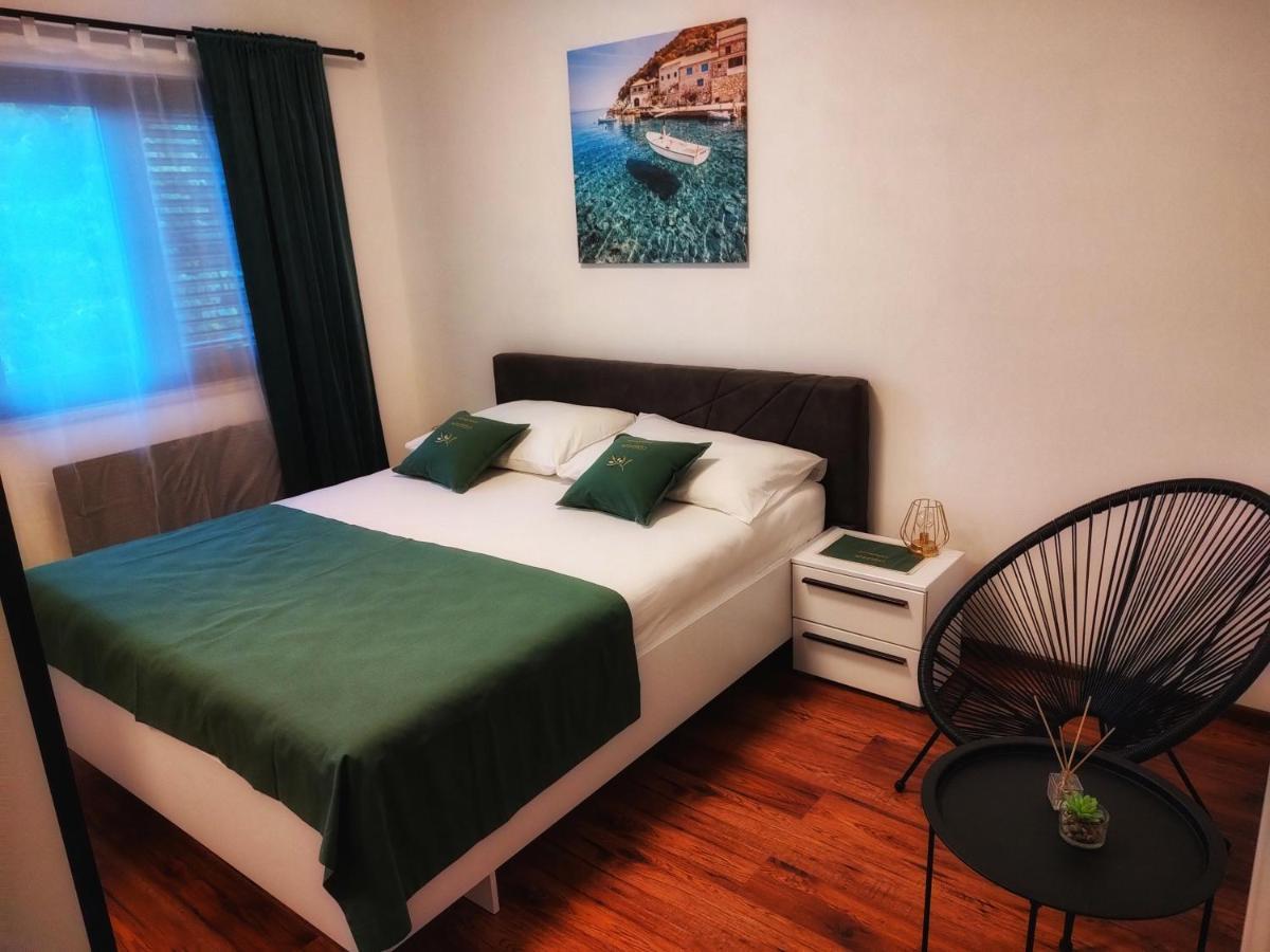 Apartment Matteo Bale Bagian luar foto